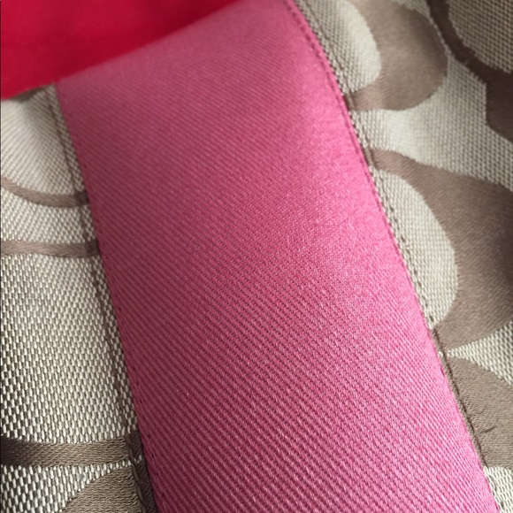 Coach signature handbag - Picture 3 of 7